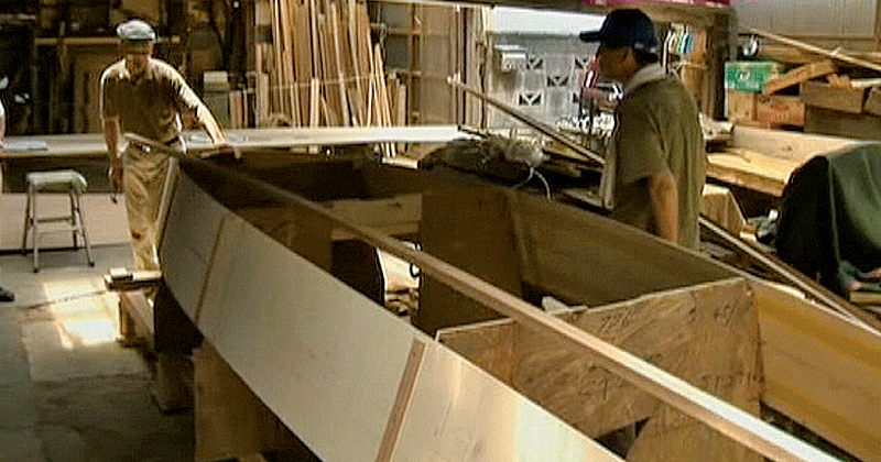 和舟建造の模様